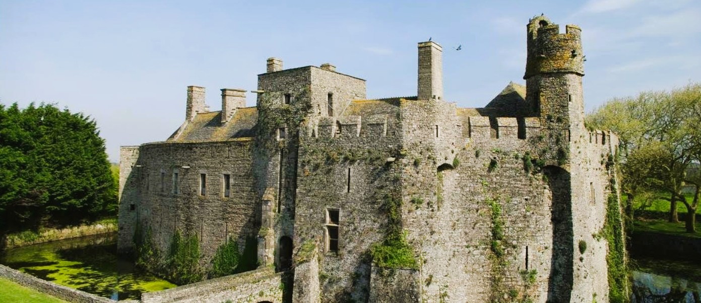 Pirou castle, a true medieval gem. Stay at La Becterie and visit it